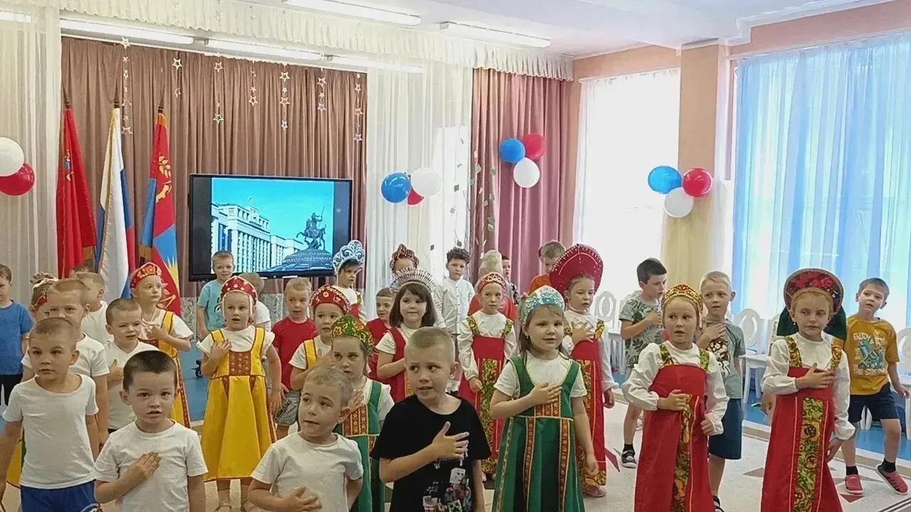 🇷🇺День России - праздник наполнен гордостью и патриотизмом, отражает богатое культурное наследие н