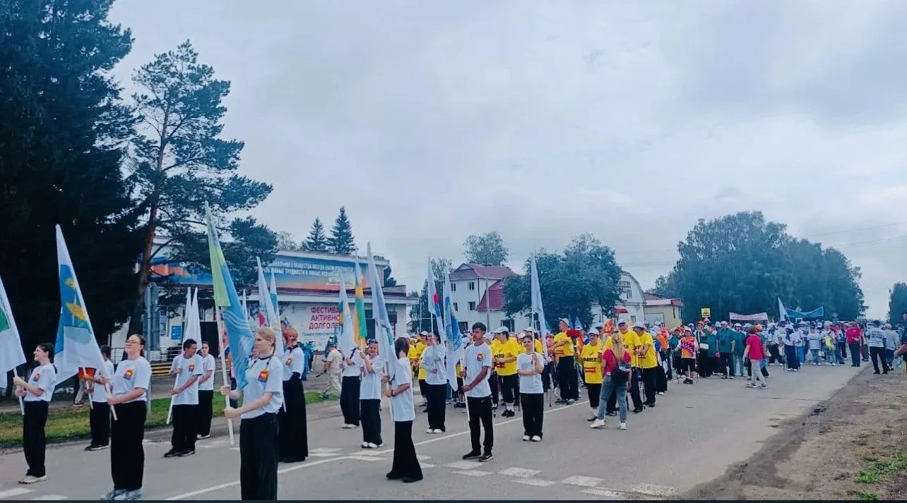 ✨Друзья, в Томской области  прошёл VI фестиваль активного долголетия✨  

На озере Токовое в селе Мол