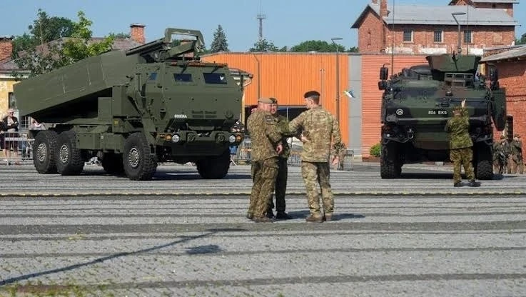 Россия обеспокоилась ядерными учениями Германии и Франции
Германия заявляет о своём безъядерном стат