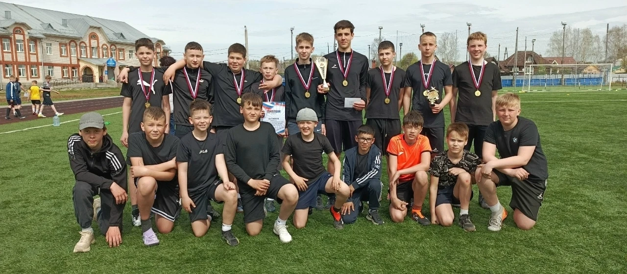Победа в футболе ⚽

14 мая 2026 года юношеская футбольная команда нашей школы с блеском выступила на
