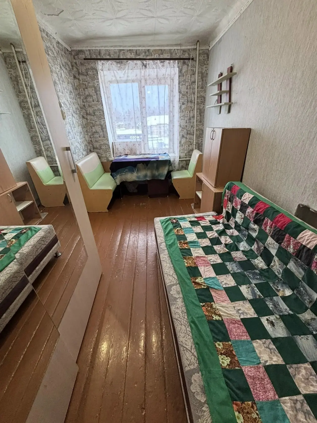 Продаю 2х-комнатную квартиру в центре ЛХЗ!