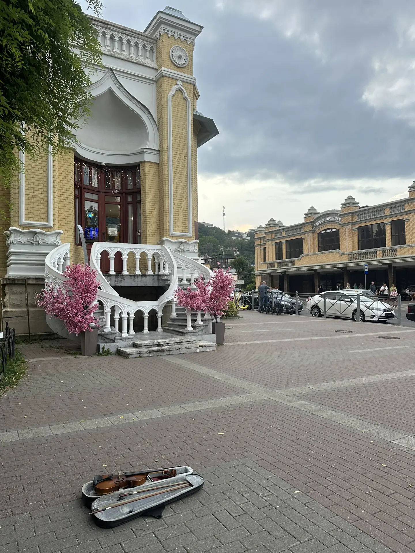 Счастливый человек на курорте