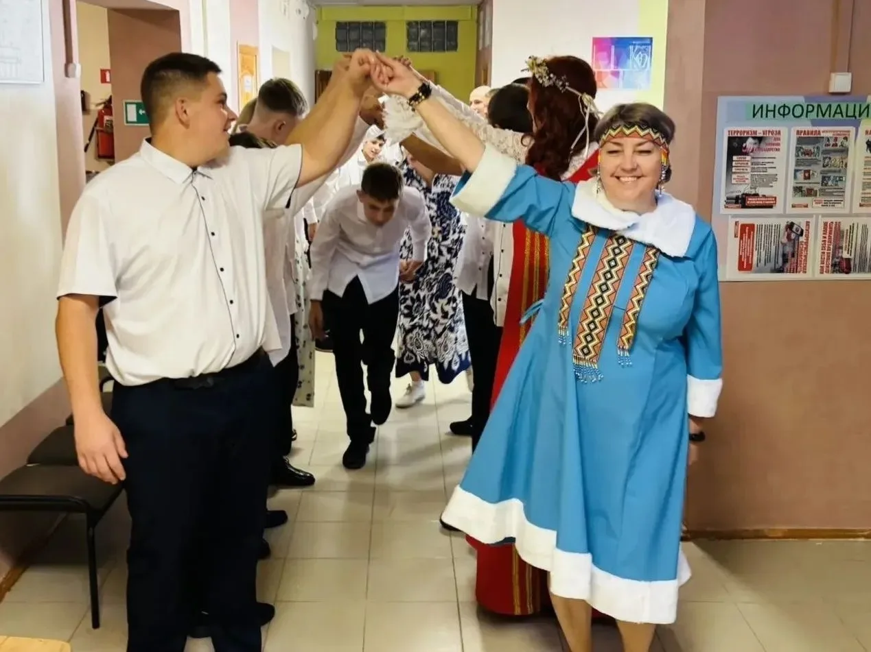🤍🎊1 сентября в КОУ ВО «Аннинская специальная общеобразовательная школа» состоялось пр...