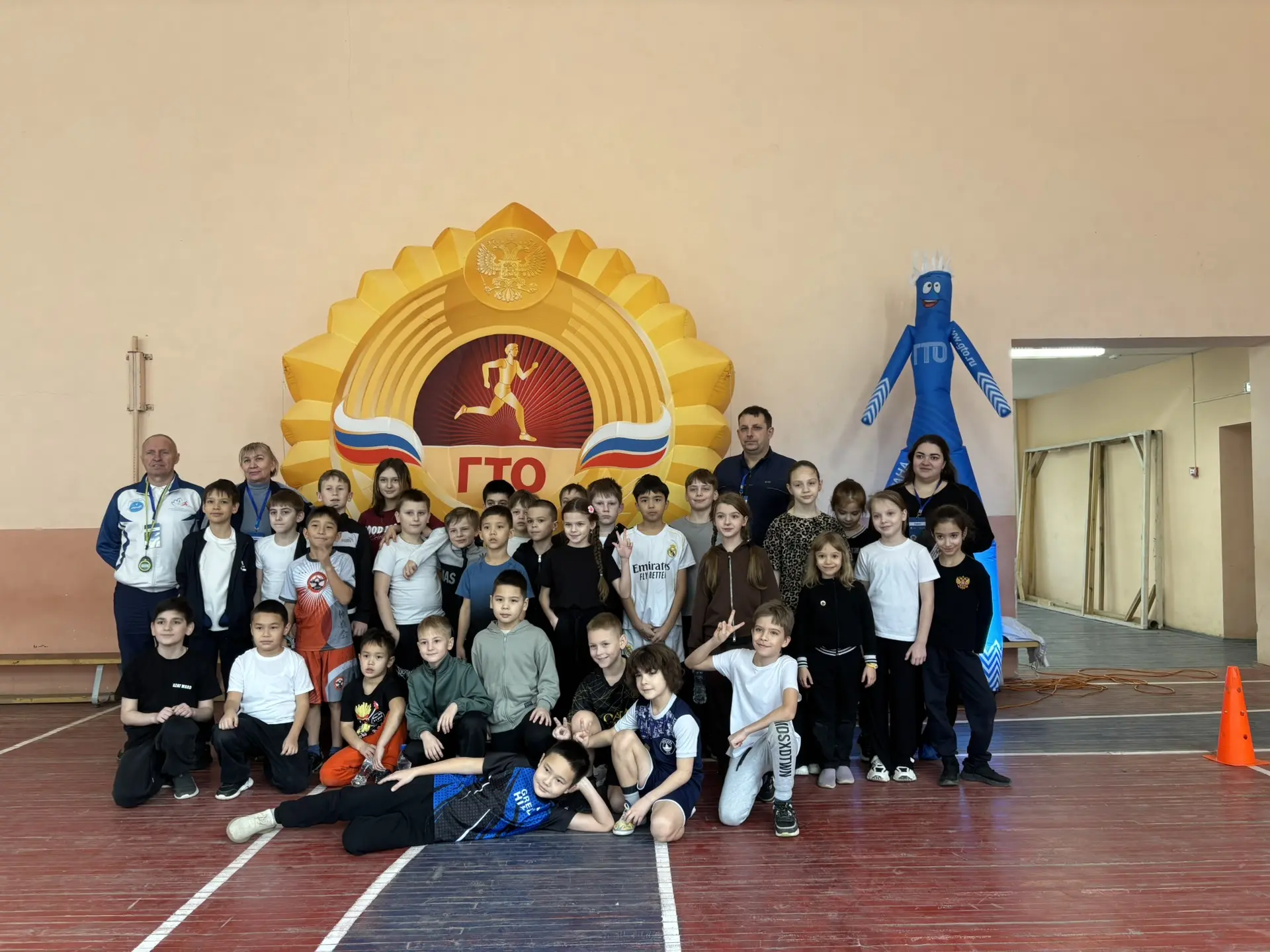 🏃🏻Во вторник ребята нашей школы активно сдавали нормативы физкультурно-спортивного ко...
