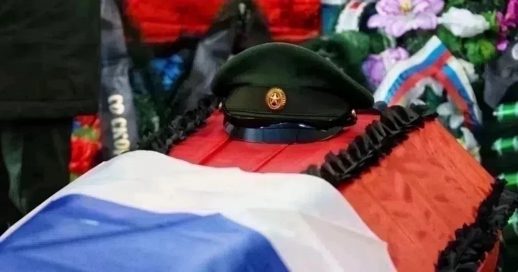 Златоуст простился с погибшими бойцами: Олегом Кривошеевым, Павлом Суворовым и Михаилом...
