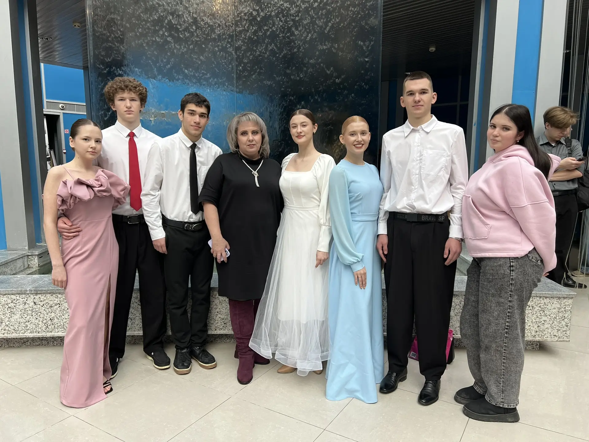 🎭 Бал, достойный королей и королев студенчества! 🎭  Сегодня наши студенты окунулись в атмосферу наст