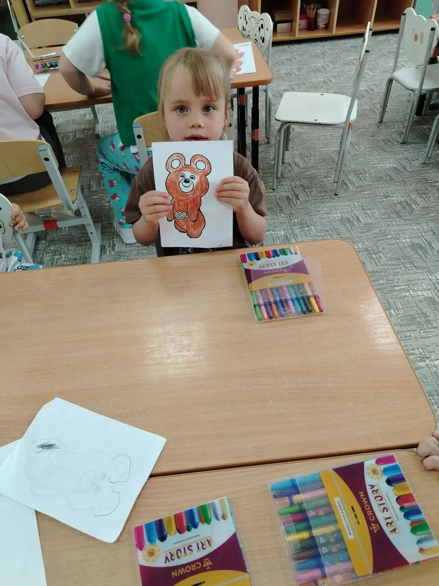 💥 В рамках недели "Здоровья и спорта" ребята из средней группы "Почемучки " познакомились с символа