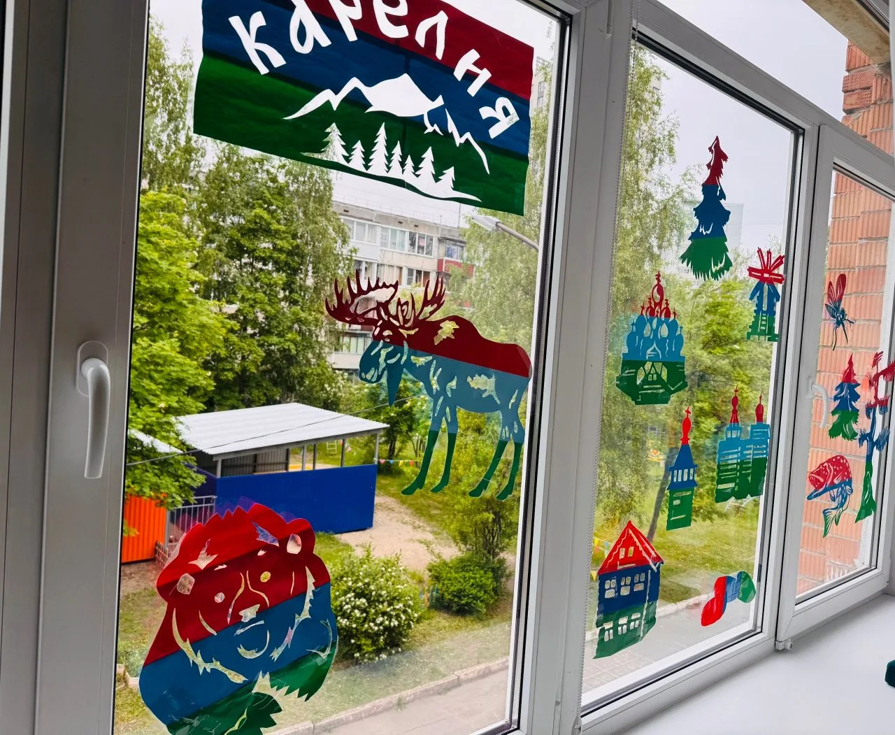 С Днём Республики Карелия 🎉🎉🎉
     А из нашего окна вся Карелия видна!
Июнь богат знаменательными