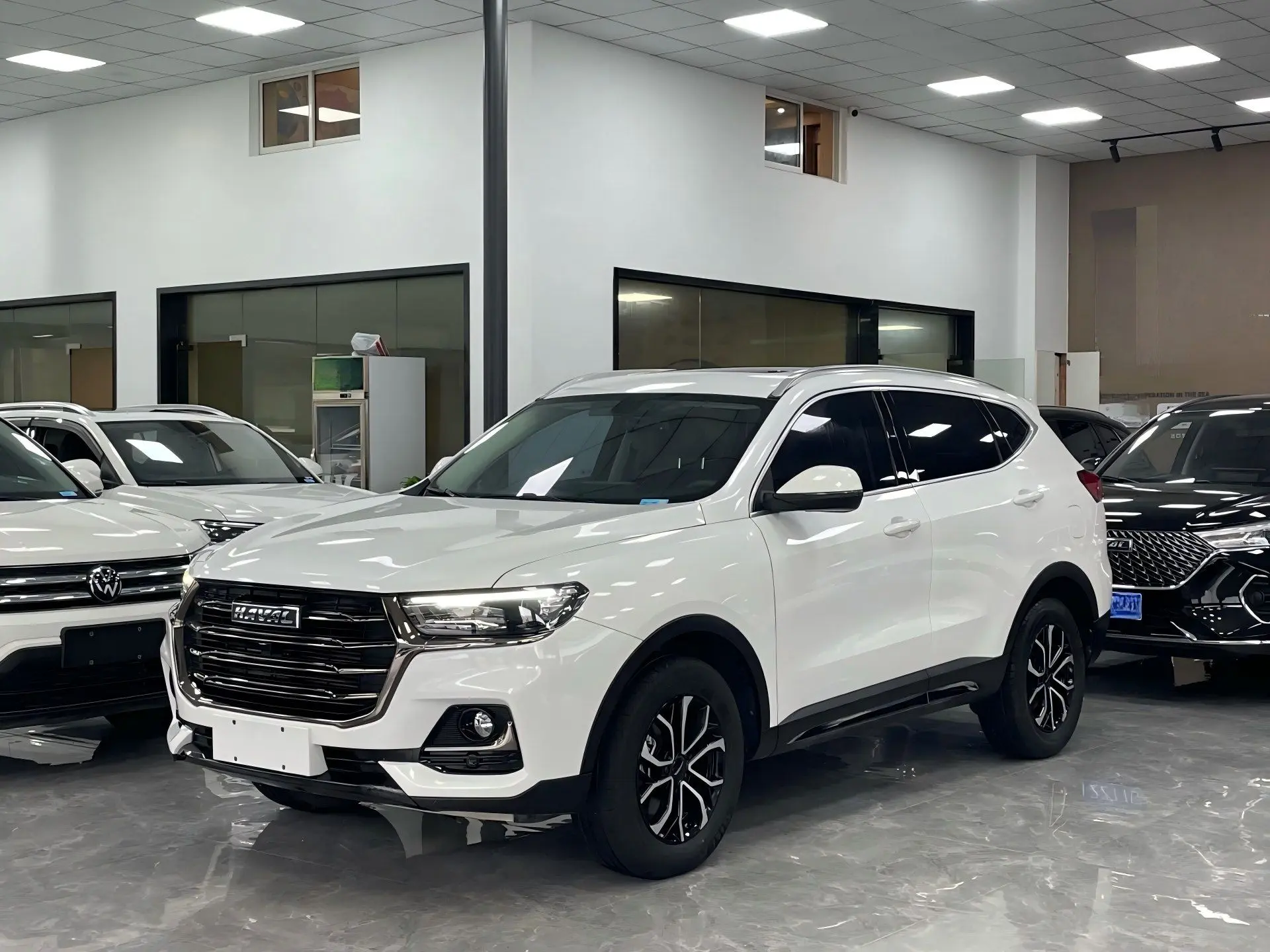 🚗 Просторный семейный кроссовер с хорошим оснащением, вместительным салоном и проверен...