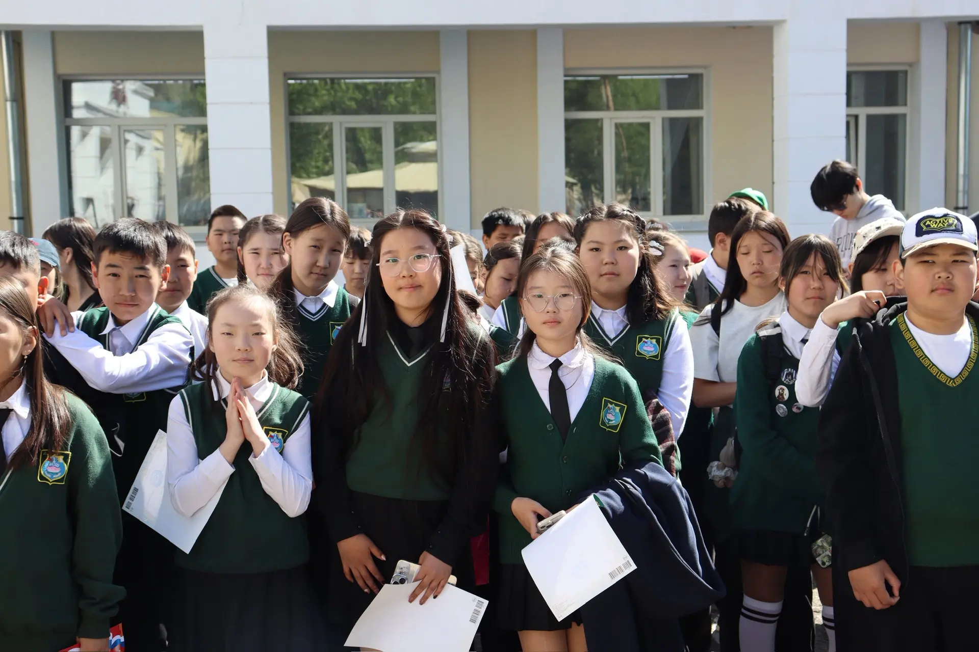 🏫 Сегодня прошла последняя линейка в этом учебном году для учащихся 5–8‑х и 10‑х классов!  Ученики, 