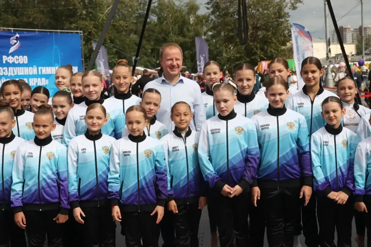 Изображение 3 к публикации «Виктор Томенко»