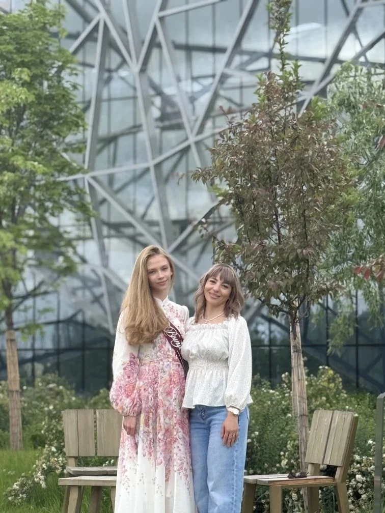 Поздравляем нашу выпускницу Ионову Владиславу с блестящей победой на ЕГЭ — 100 баллов!

Это абсолютн