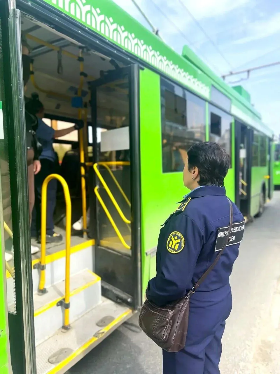 За 6 месяцев в Казани контролеры выявили 1401 случай безбилетного проезда в общественном транспорте
