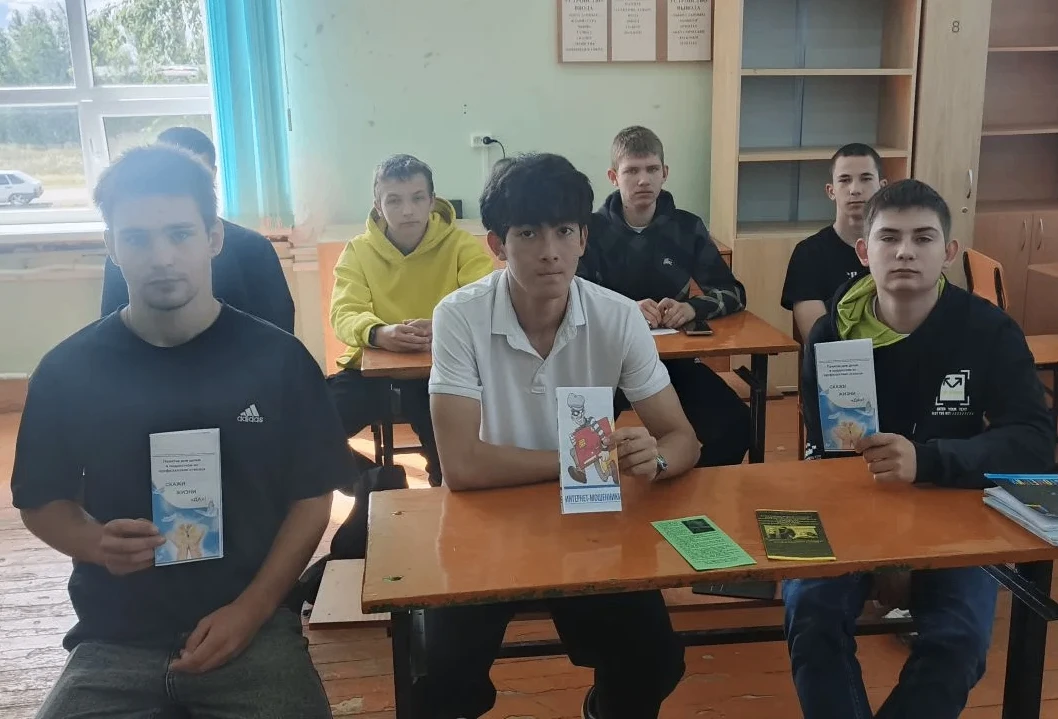 Ты не один: куда пойти, когда кажется, что выхода нет В рамках акции «Детский телефон доверия» мы по