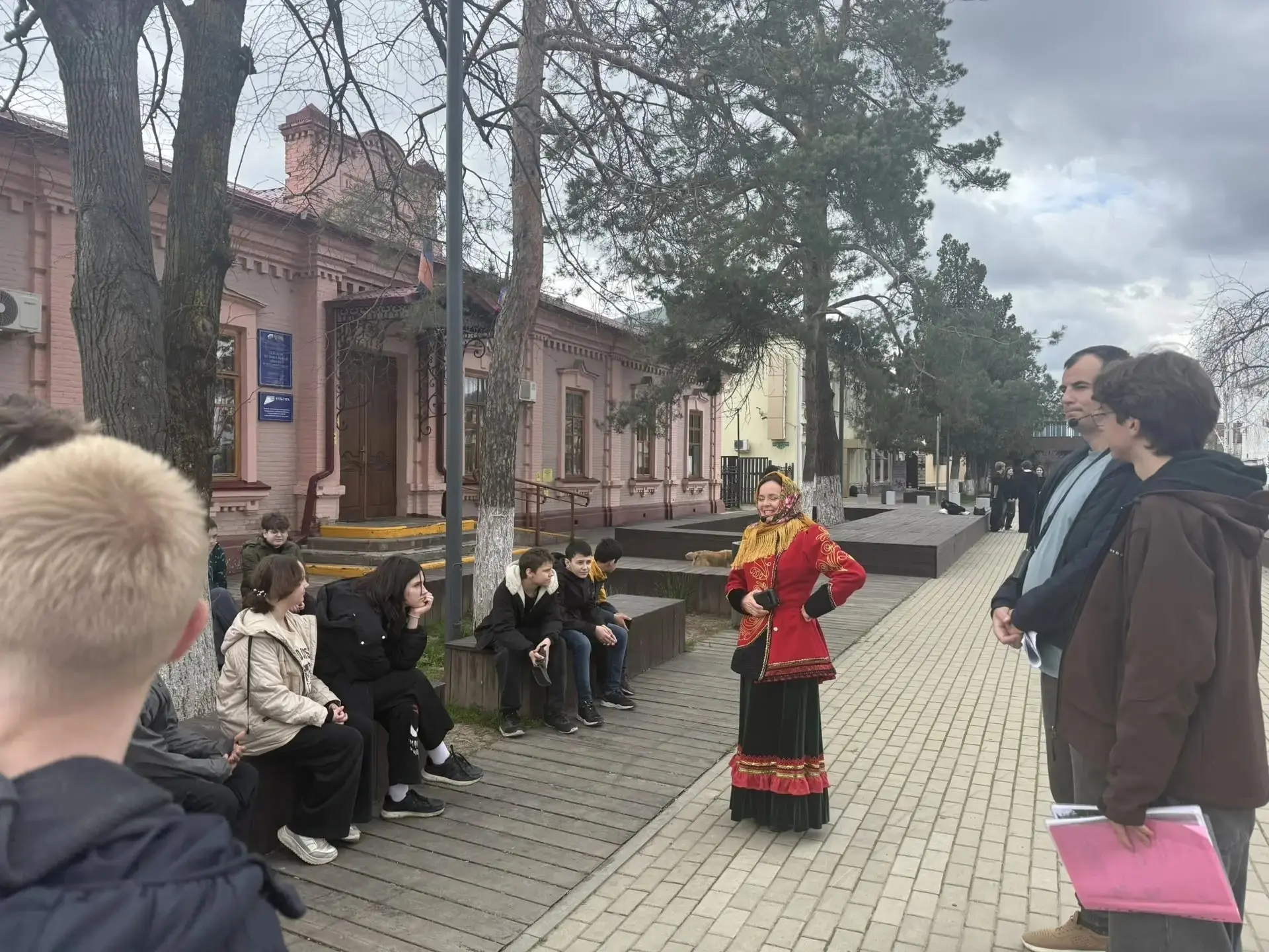 На весенних каникулах учащиеся нашей школы побывали на эскурсии «Белореченск. Страницы. Лица» — это 