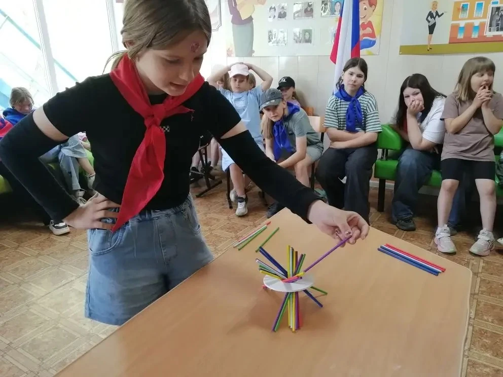 Сегодня дети почувствовали себя на детской площадке звездами на мероприятии,, Минута сл...