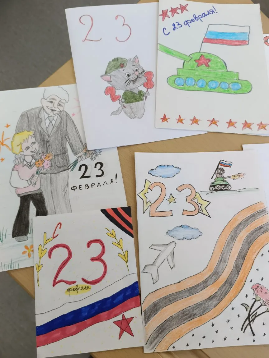 🎨 В Преддверии 23 Февраля обучающиеся нашей школы активно выразили свою благодарность будущим и ныне