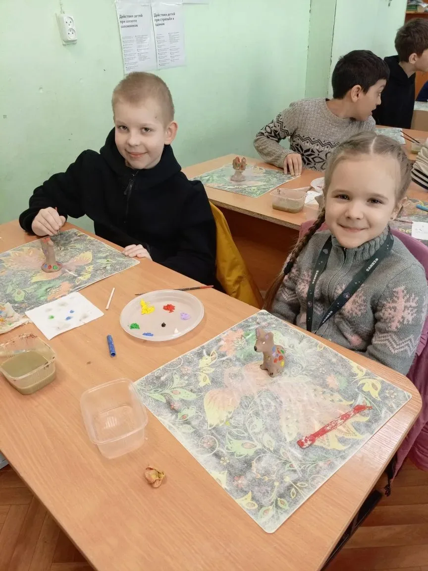 КАНИКУЛЫ С ПОЛЬЗОЙ: ПРИКОСНОВЕНИЕ К ТРАДИЦИЯМ!  В самый первый день весенних каникул, ученики 3А и 3