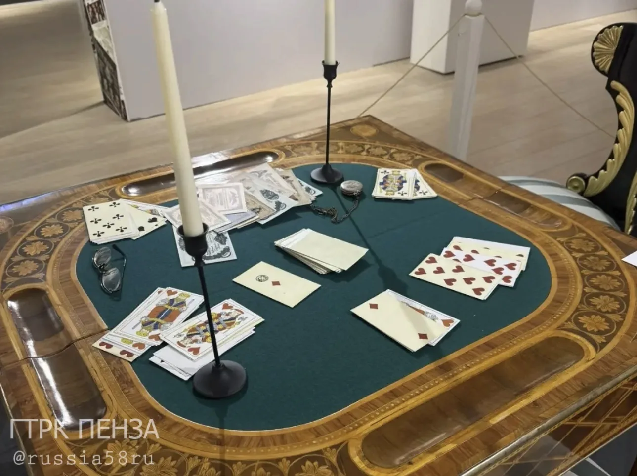 В музее-заповеднике «Тарханы» открылась новая выставка   🎭Она посвящена театральным постановкам драм