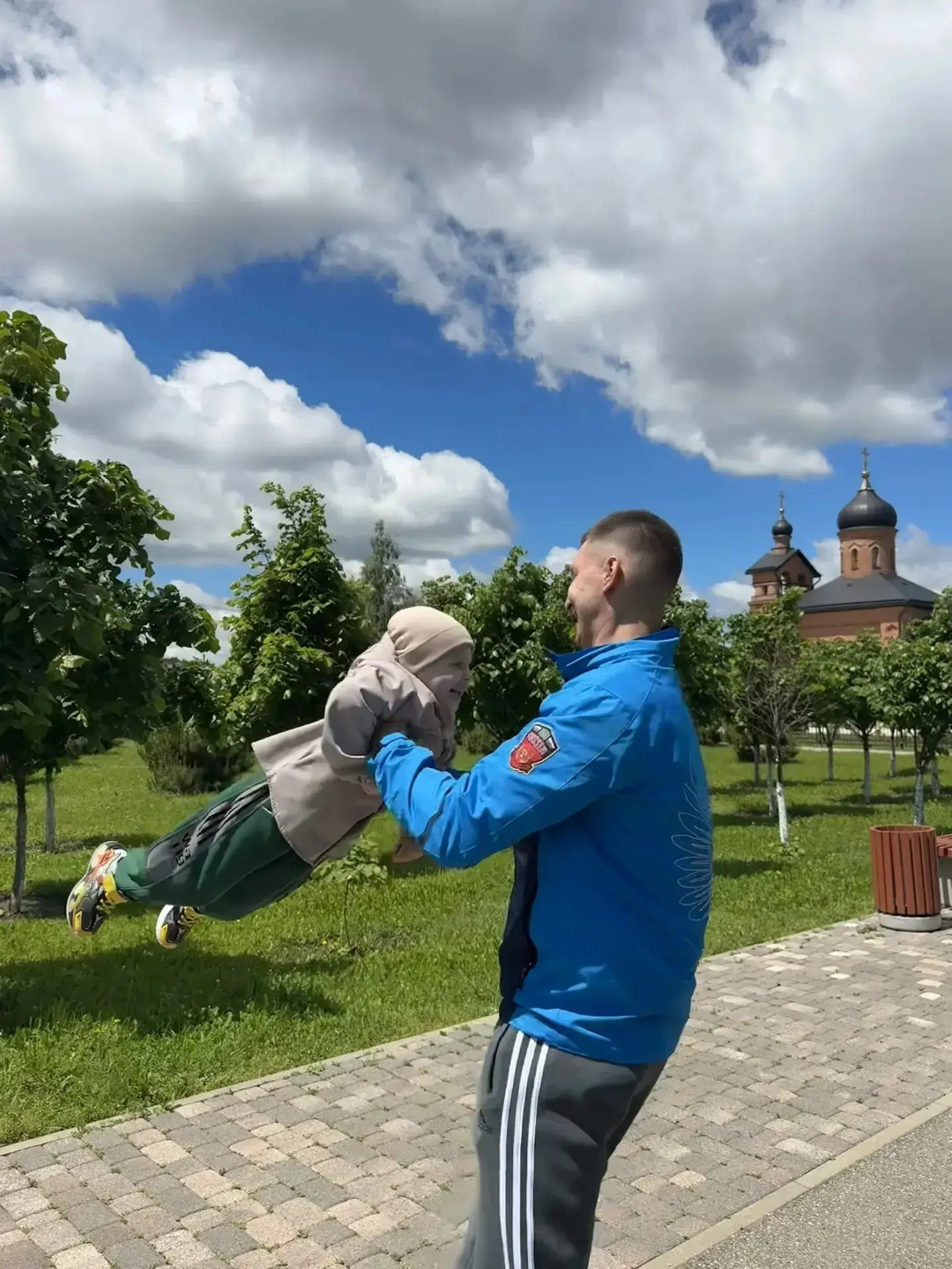 Рубрика "Пока все дома"
