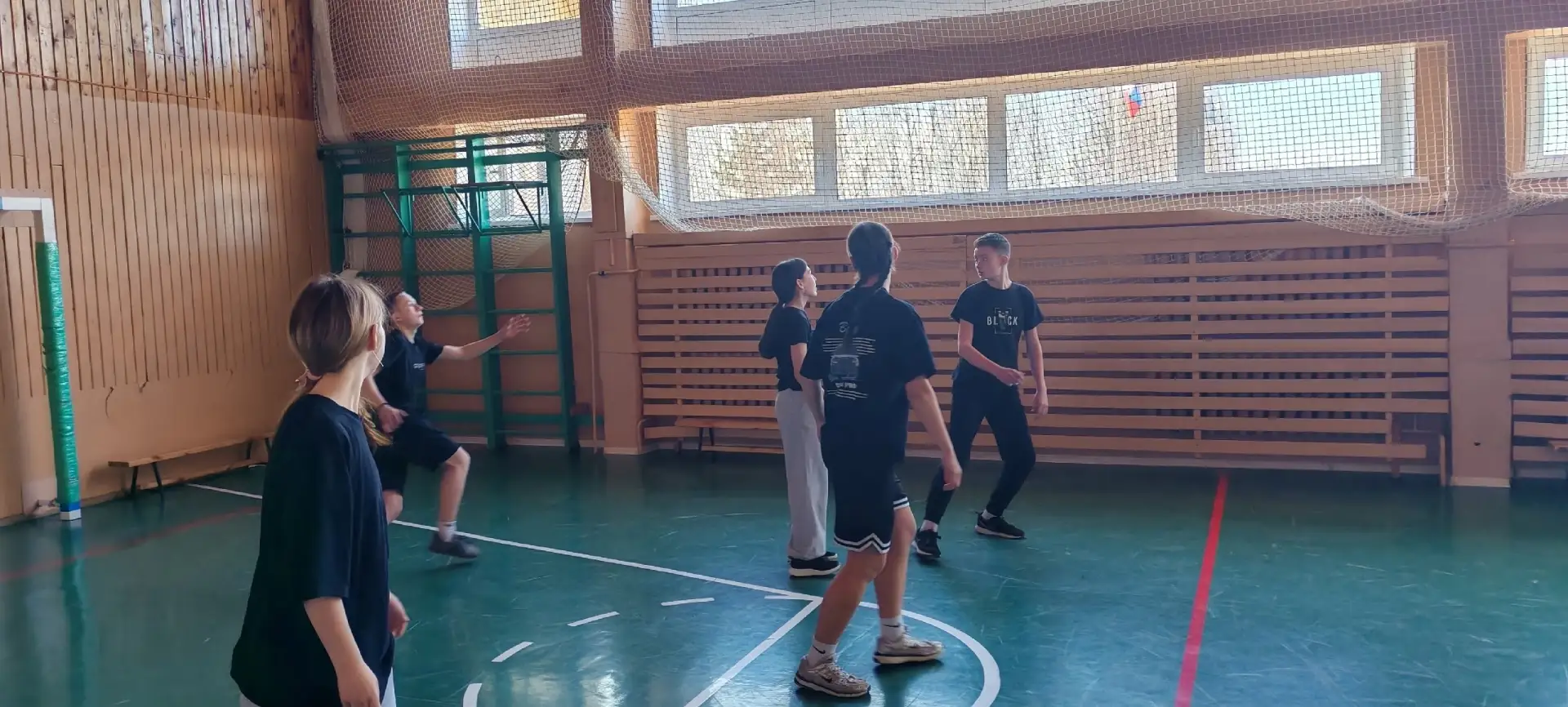 🤾15 апреля  в Конёвской школе состоялся  ТУРНИР ПО ПИОНЕРБОЛУ. В соревнованиях приняли участие кома