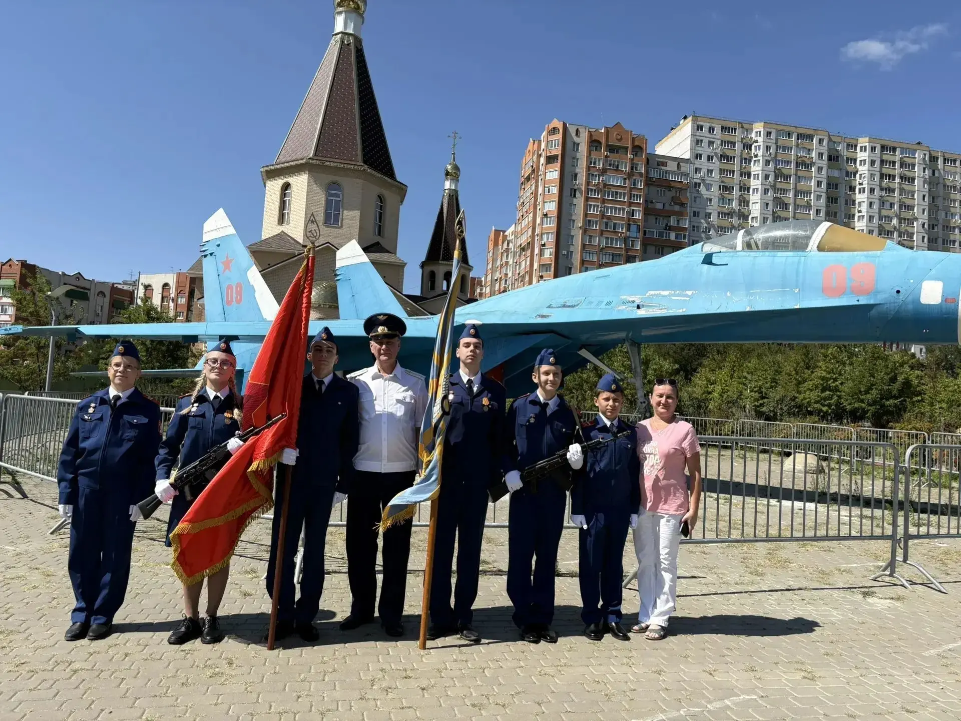 15 августа учащиеся 10 Б и 7 А кадетских классов приняли участие во встрече- митинге вы...