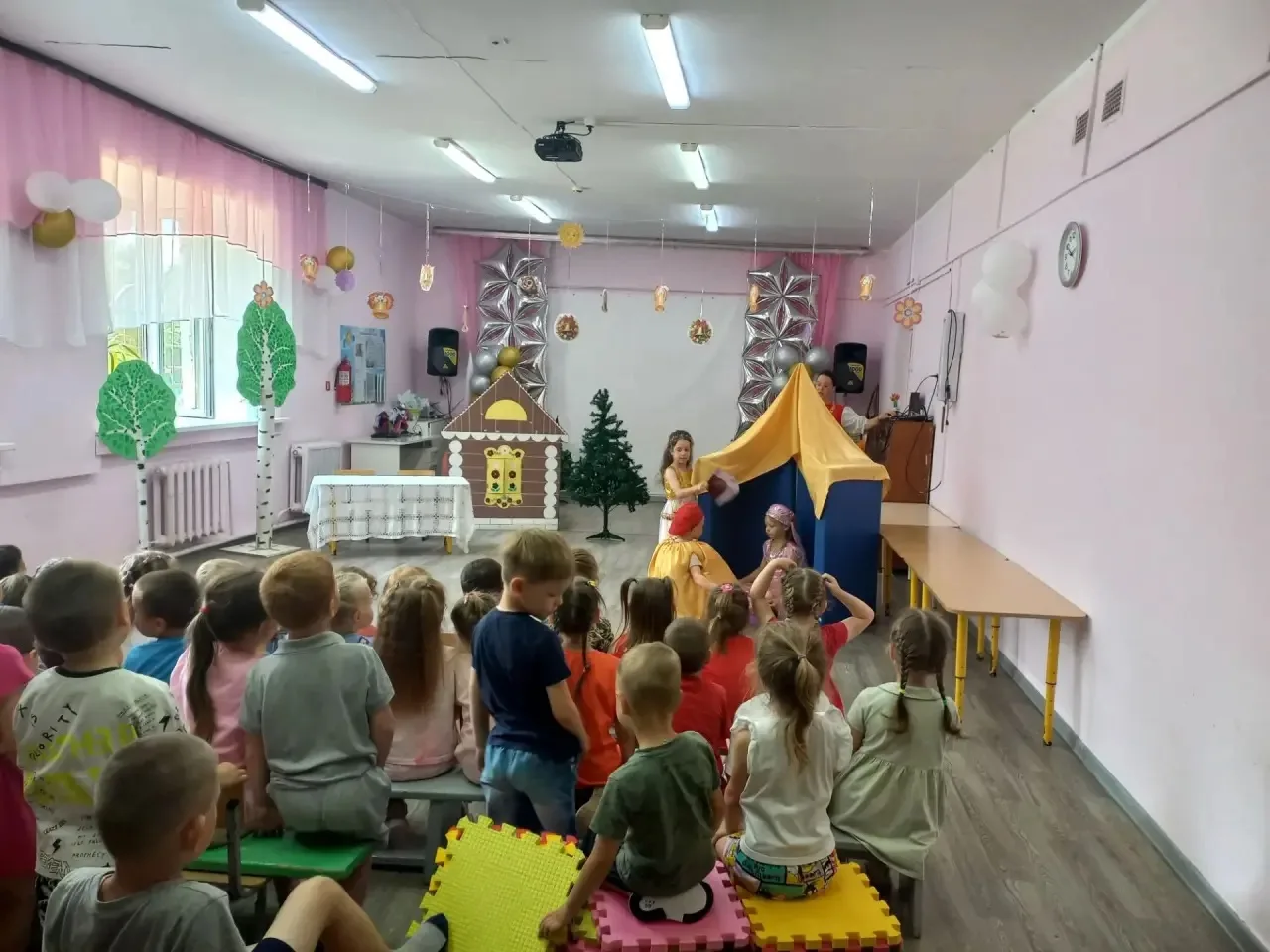 💥 «Колобок на новый лад»: театральный дебют группы «Буквоежки»! 💫

🎭Сегодня в нашем детском саду 