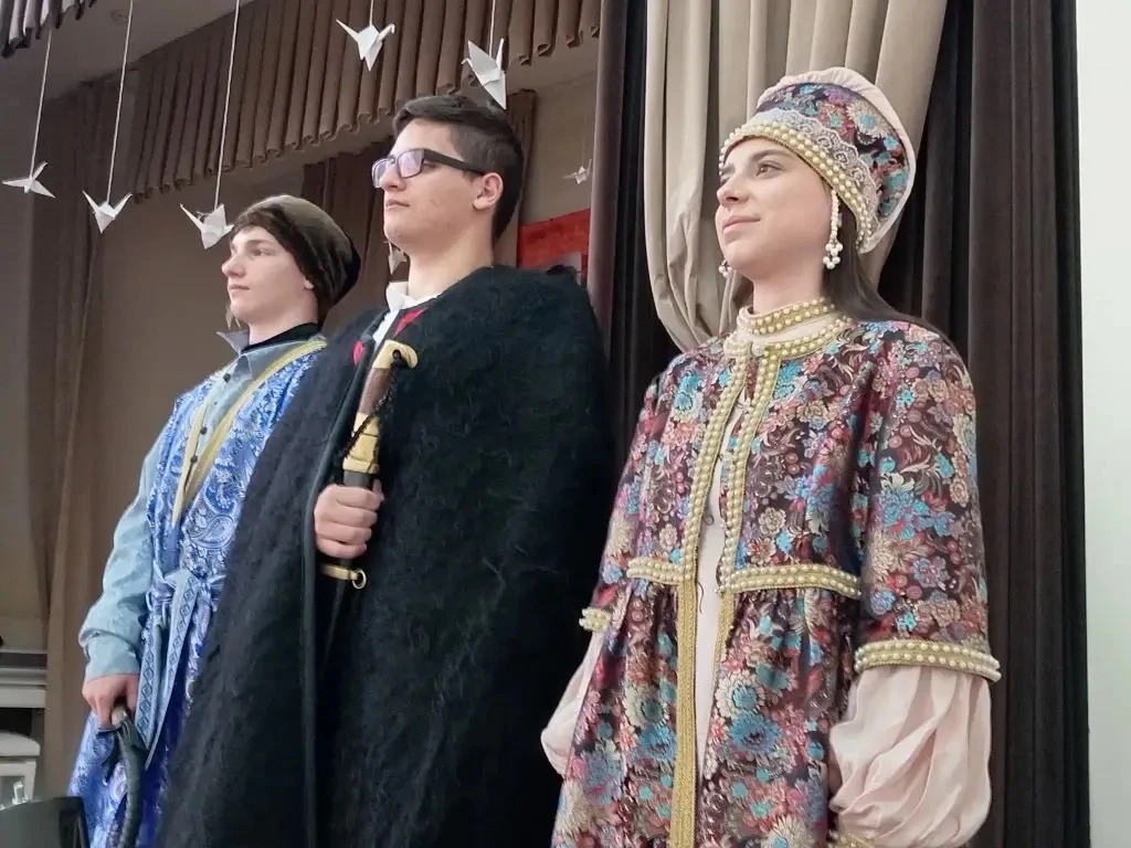 🏛 «Имя этому народу — казаки!»  Нашу школу посетили представители Старочеркасского музея с познавате