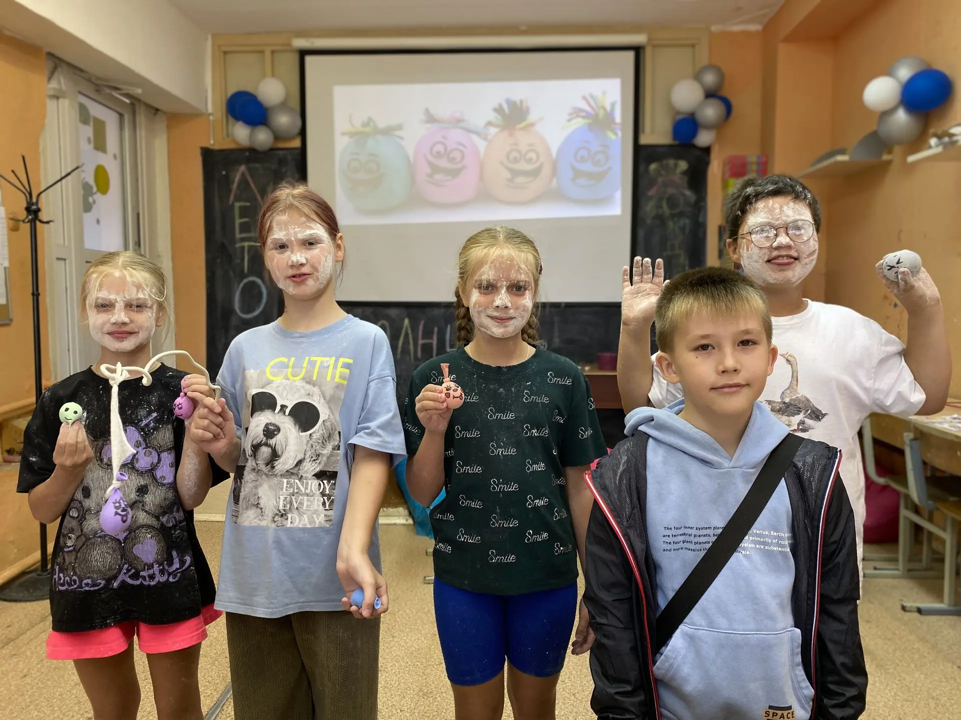 🎉 Когда наука — это весело! 🎉
В пришкольном лагере «Весёлые каникулы» день получился по-настоящему