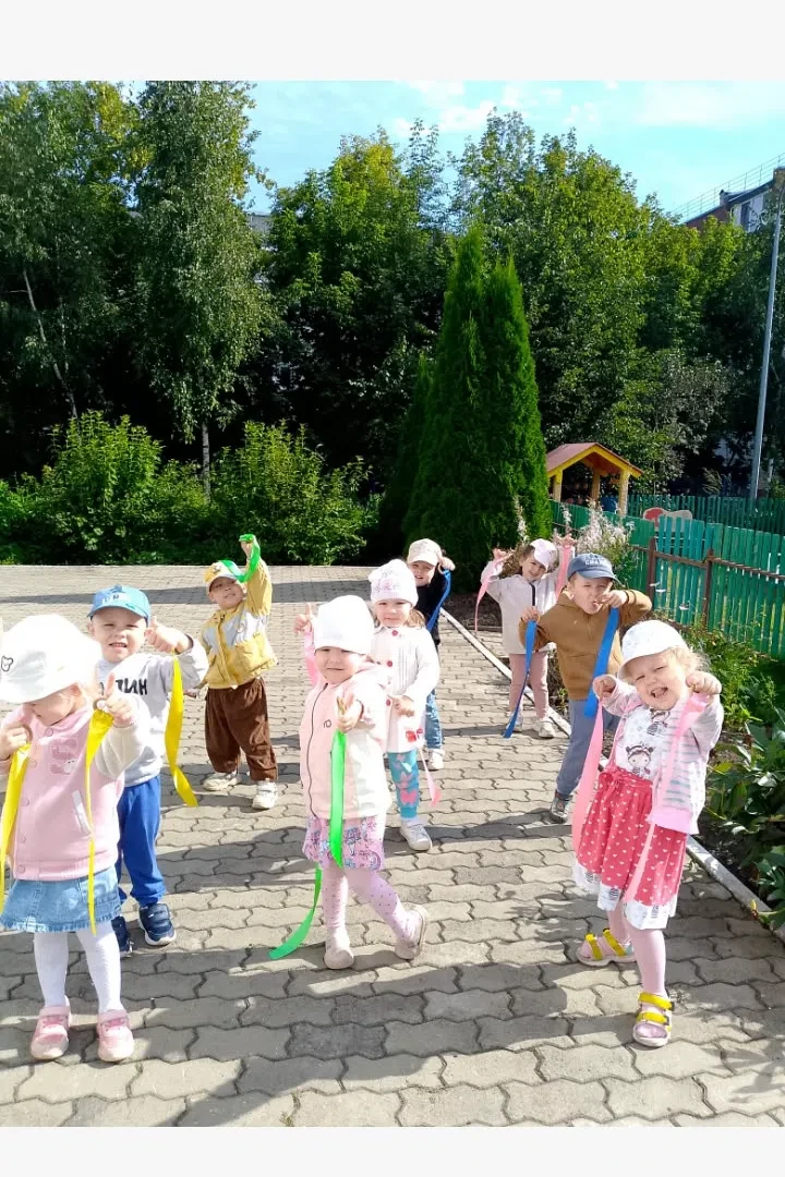 «Здоровье начинается с игры: как прошёл праздник в младшей группе» 🌿