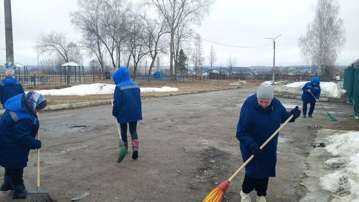 Весенний субботник: вместе чище и уютнее! 
В нашем детском саду прошёл традиционный весенний субботн