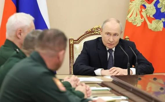 Президент провёл кадровые перестановки в Минобороны: новые командующие и создание войск...