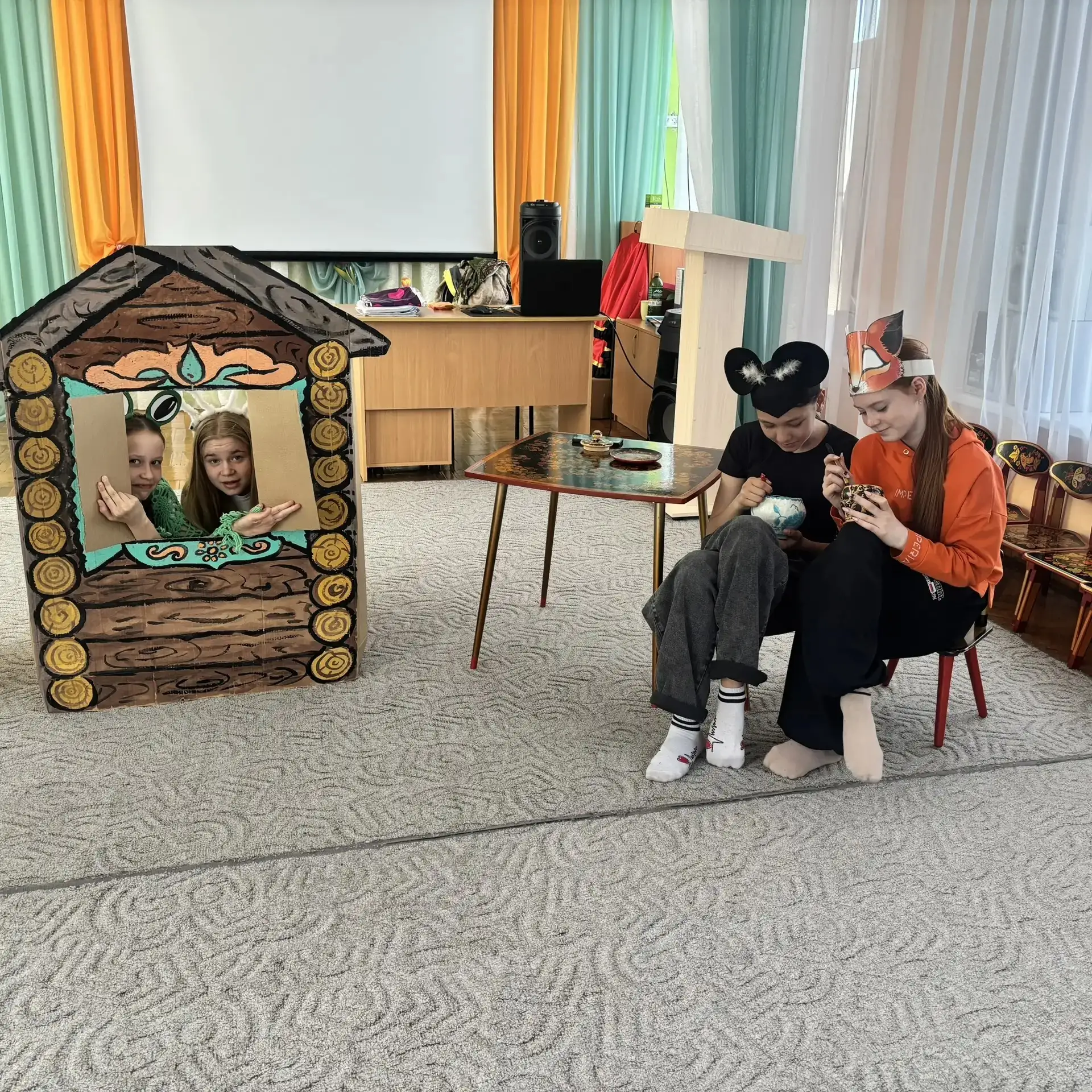 #ГодЕдинстваНародовРоссии🇷🇺 🎭  Театральная студия «СуперДвиж»  с новой постановкой — музыкальной ска