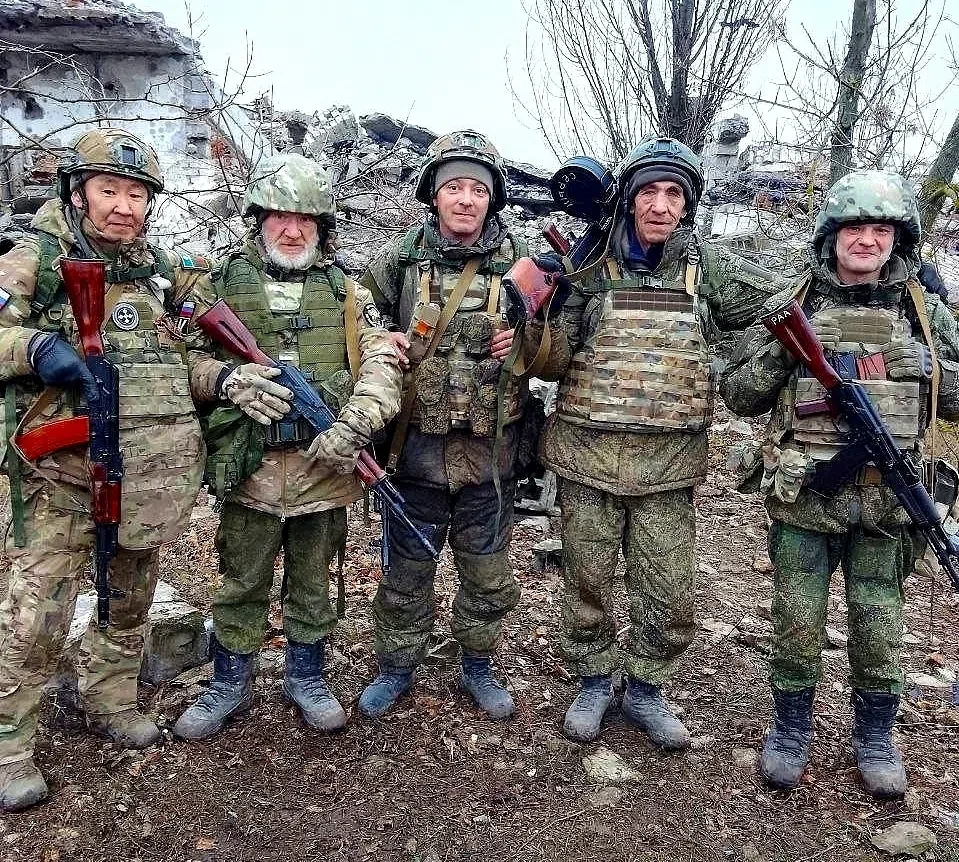 Вот они настоящие Герои! 🫡🤙 А не ноющие малолетки которые год не могут отслужить в Российской арми