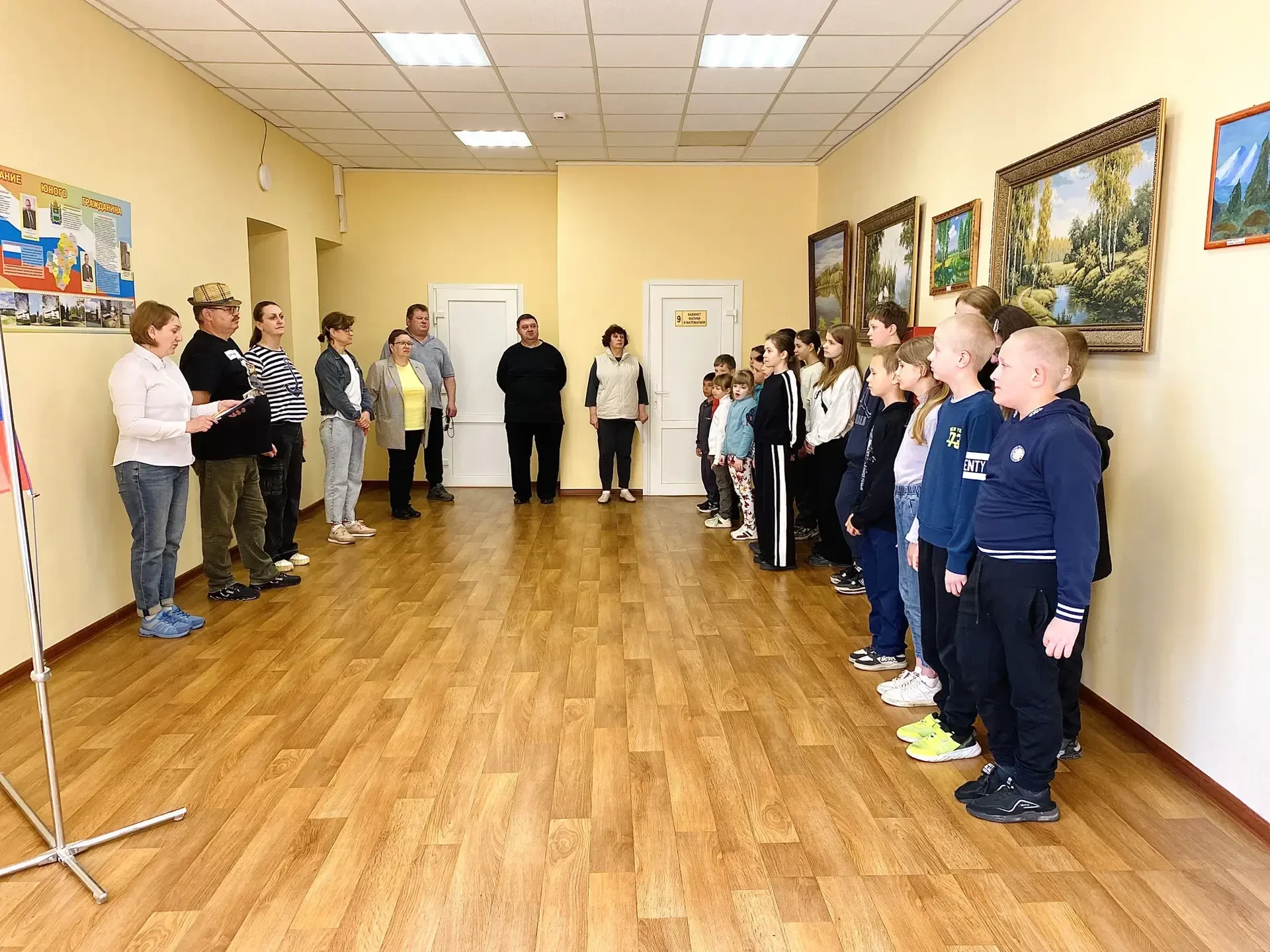 Лето началось!
1 июня, в Международный день защиты детей, на базе нашей школы начал свою работу оздо
