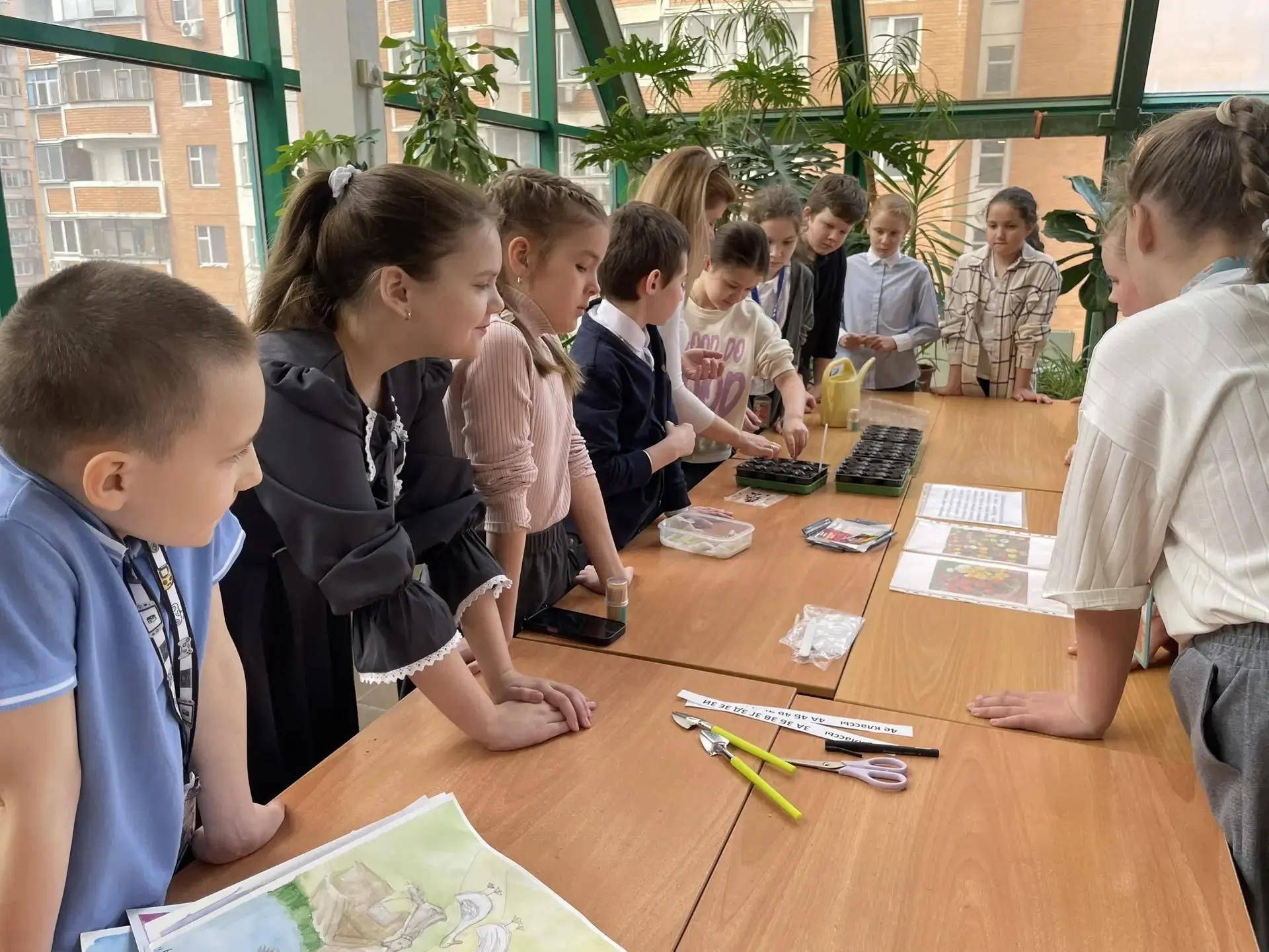 🌱 «Юный садовод»: как мы начали весну с науки и цветов!  В рамках недели естественно-научного цикла 