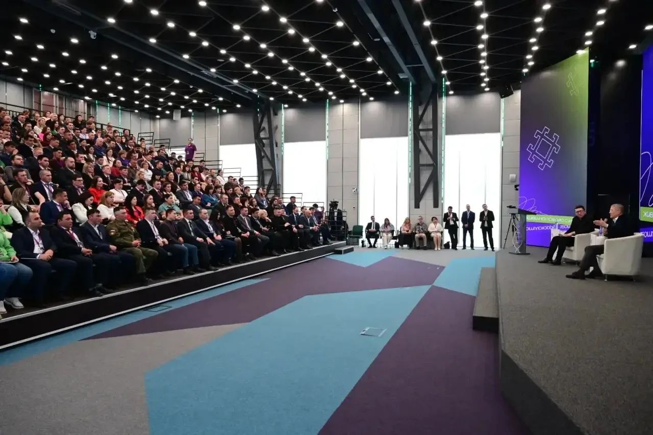 Продолжаем цикл встреч с нашей молодежью. Сегодня в Геномном центре в Уфе мы собрали более 200 молод