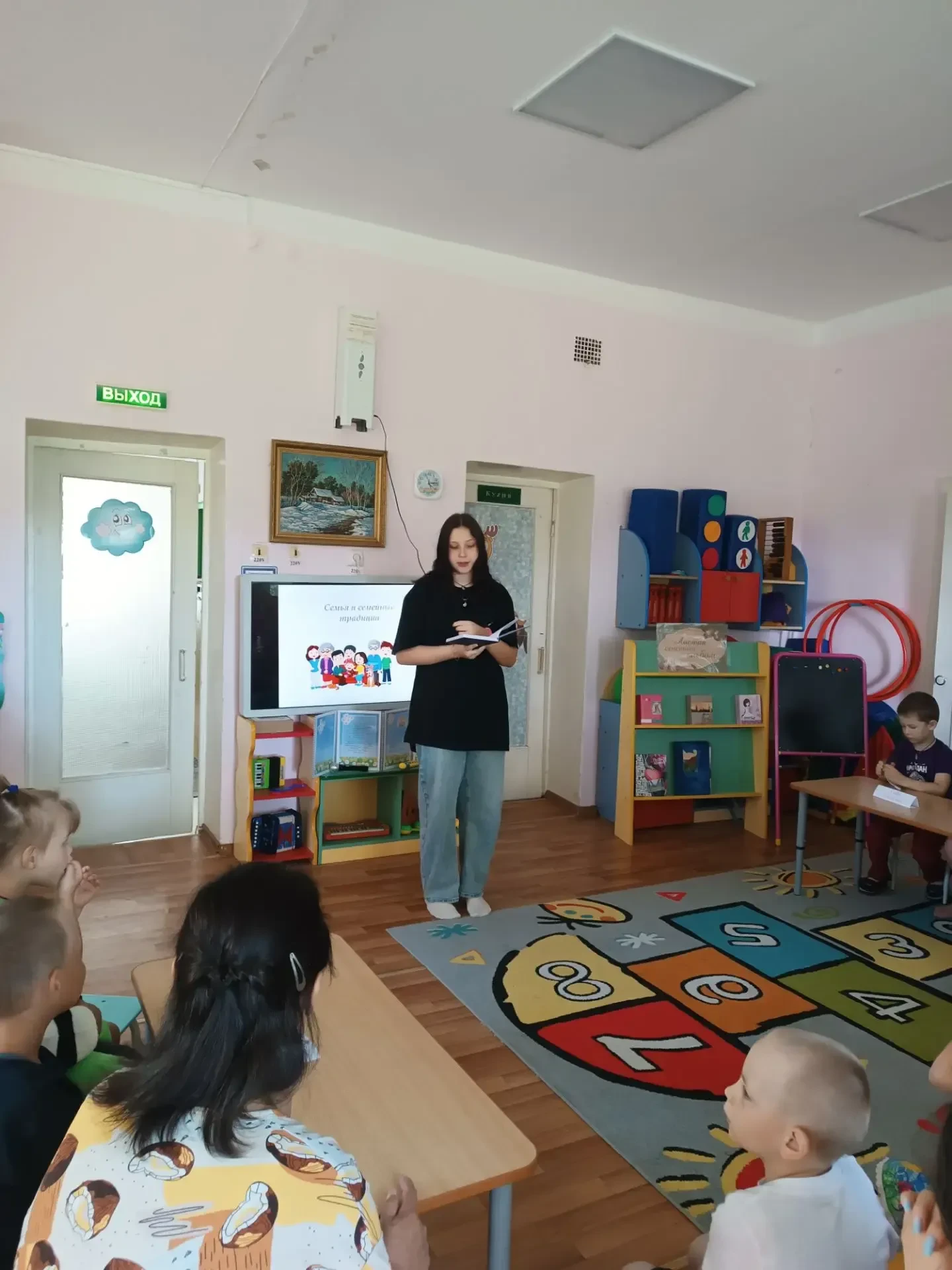 Наш детский сад превратился в настоящую гостиную тепла и уюта! ✨
В старшей группе прошло чудесное ве