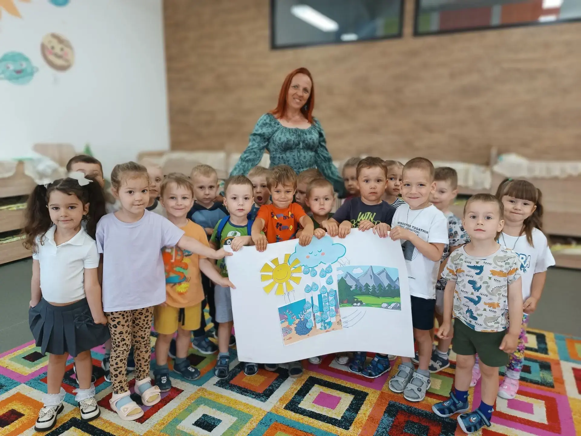 Путешествие капельки!

🐾Сегодня наши маленькие исследователи продолжают знакомиться с природными яв