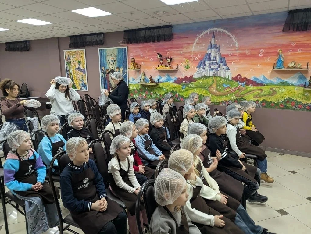Учащиеся МБОУ СОШ №39 совершили увлекательное путешествие в мир сладких чудес, посетив музей шоколад