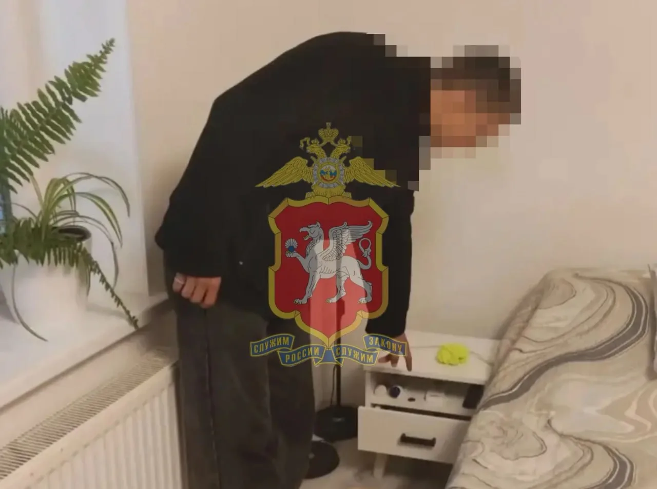 В Нижнегорском районе уборка закончилась кражей денег