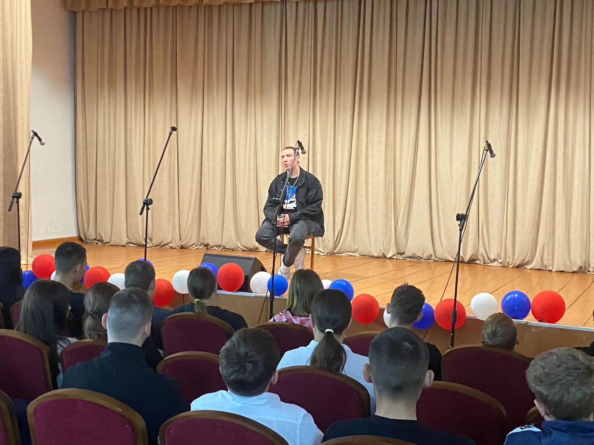 Урок мужества для старшеклассников МБОУ «Клястицкая СОШ»
6 мая у старшеклассников нашей школы состоя