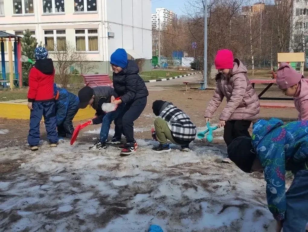 Дошкольное отделение «Золотая рыбка» 🐠   🌿Сегодня в нашем детском саду прошел весенний субботник под