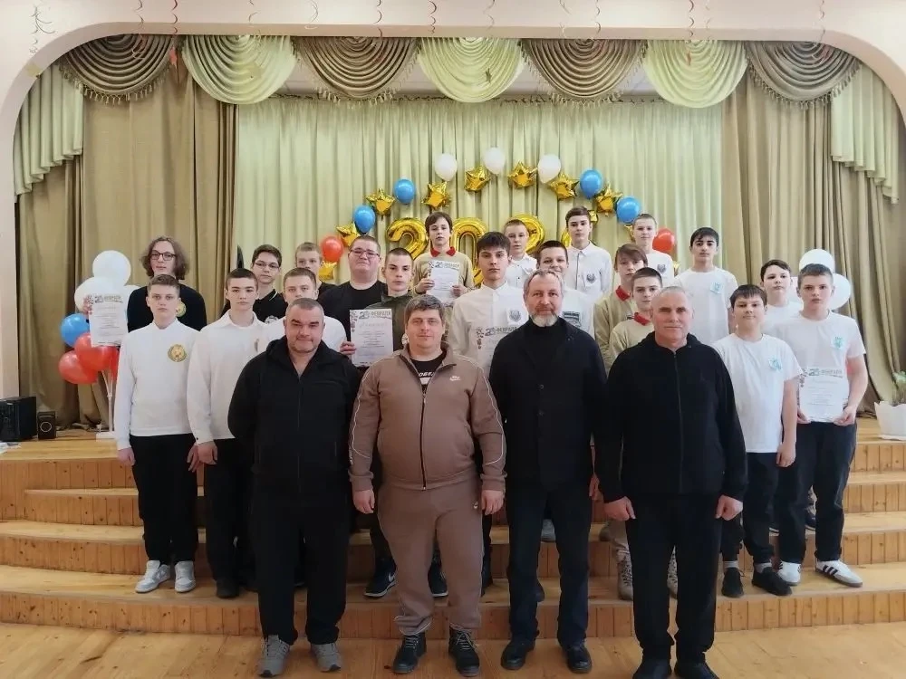 25 февраля в нашей школе состоялась конкурсно-игровая программа «А ну-ка, парни!», в ко...