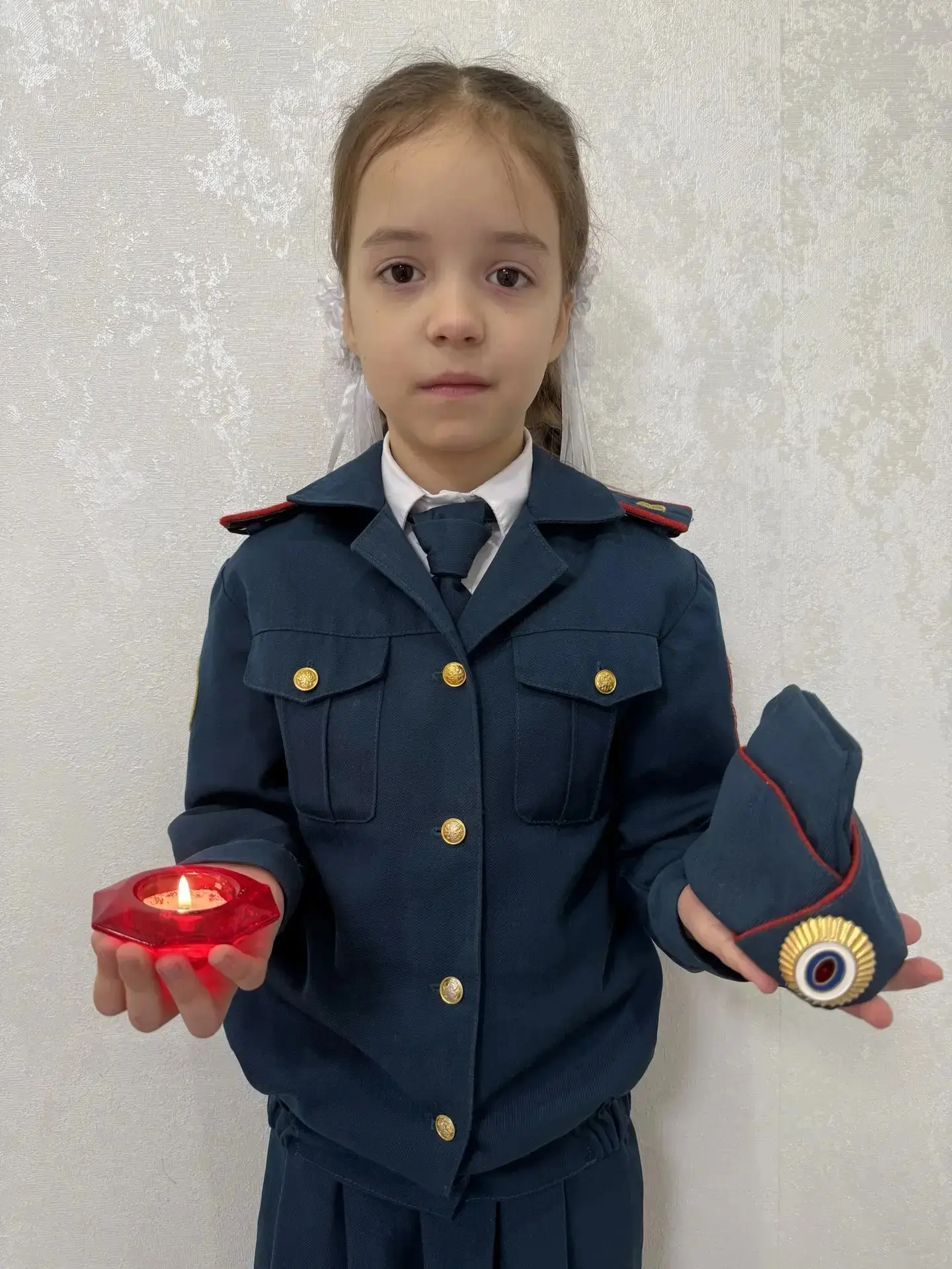 Обучающиеся МАОУ "СОШ √40" г. Чебоксары присоединились к патриотическим акциям «Окна Победы» и «Свеч