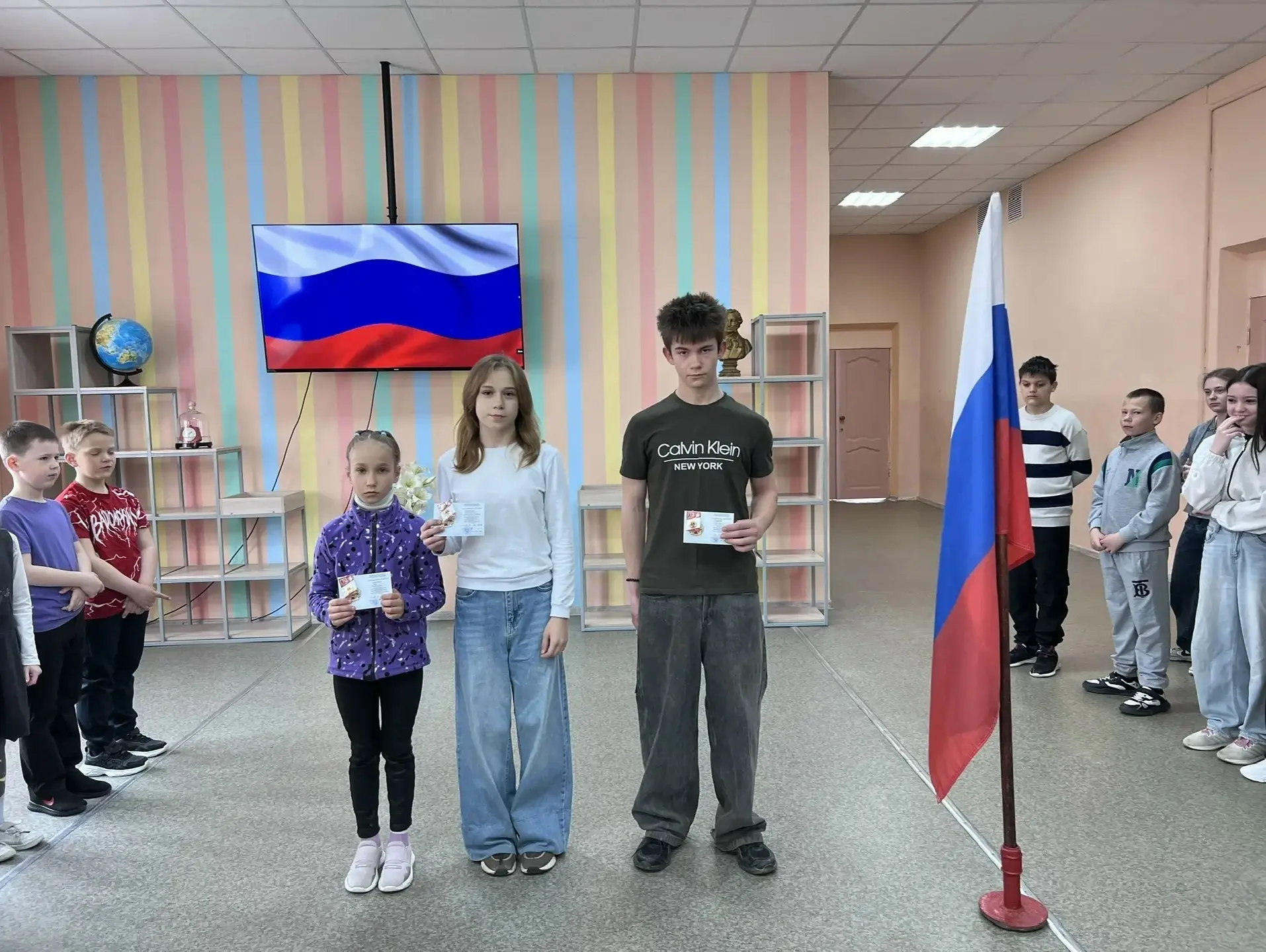 13 апреля на торжественной линейке, в МБОУ Новолеушинской СОШ состоялось вручение знаков отличия Все