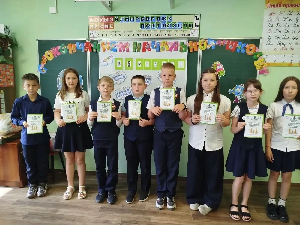♟️ Поздравляем наших выпускников шахматного всеобуча! 🎉