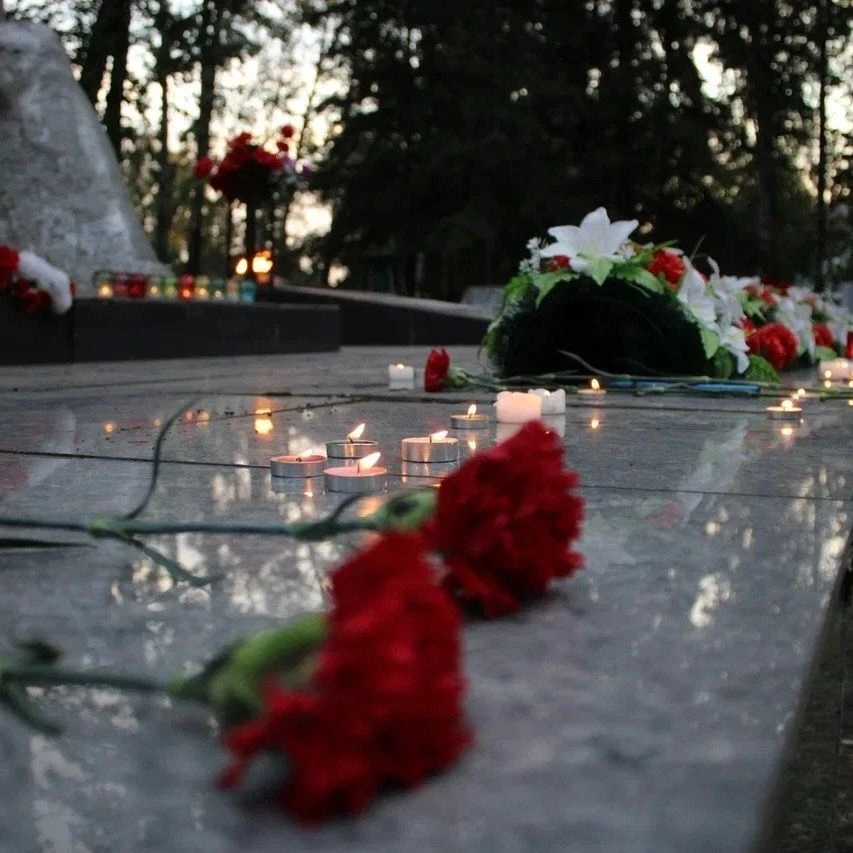 МЕЖДУНАРОДНАЯ АКЦИЯ «СВЕЧА ПАМЯТИ»: «ОНИ ЖИВЫ, ПОКА МЫ ПОМНИМ»
22 июня - одна из наиболее трагически