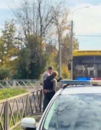 В салоне общественного транспорта на Тутаевском шоссе пострадал девятимесячный ребенок....