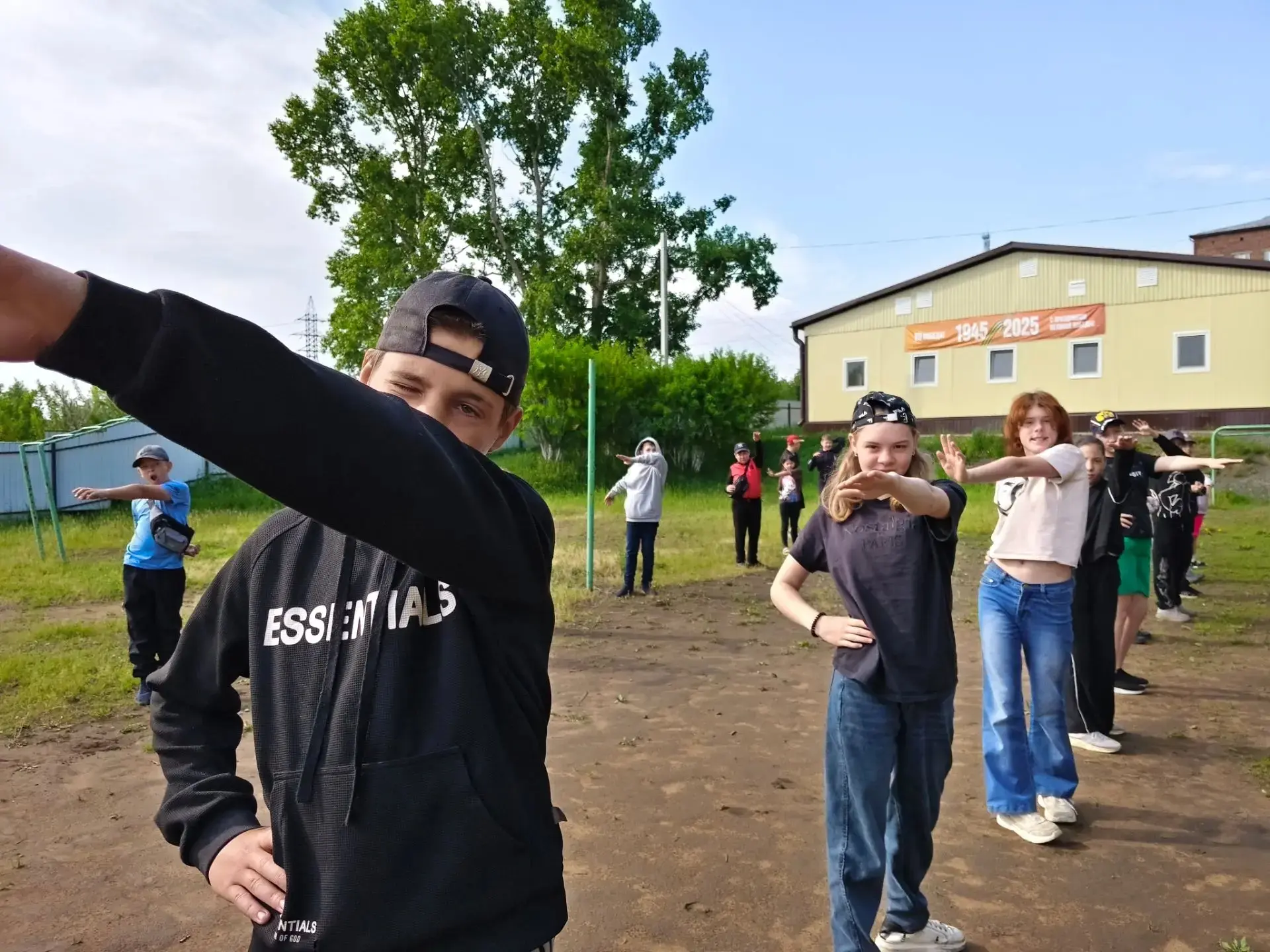 Единство — наш старт, дружба — наша победа❗ – наш девиз сегодня❗  День прошёл на одном ...